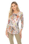 Round-Neck Top – Classic round-neck top with 3/4 sleeves, contrast stitching, and a flattering curved hem. Lightweight burnout crinkle fabric, perfect for travel. In the pattern Wild Mosaic.