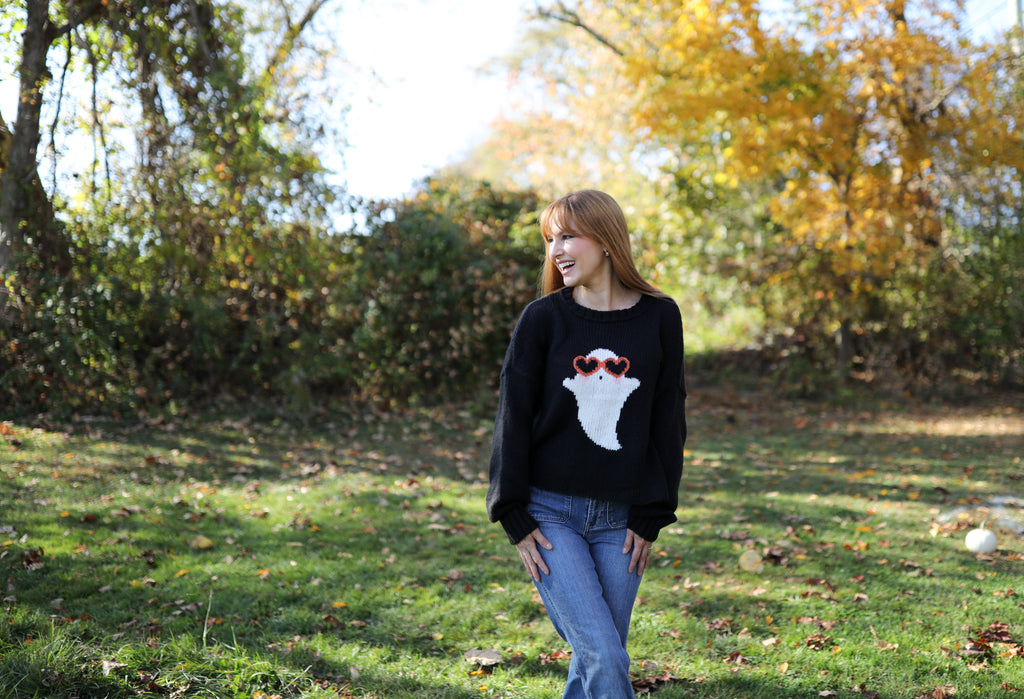 Sweet Ghost Chunky Crew sweater with heart-sunglasses ghost motif