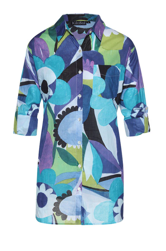Kikisol Boyfriend Shirt with bold retro print in blue tones