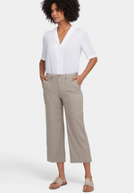 Wide Leg Cargo Capri Pants