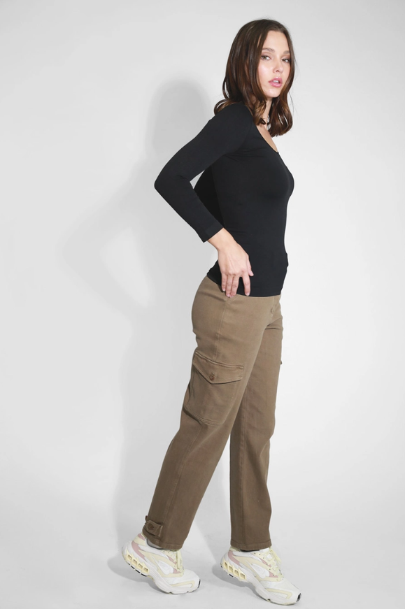 3/4 Sleeve Scoop Neck Top