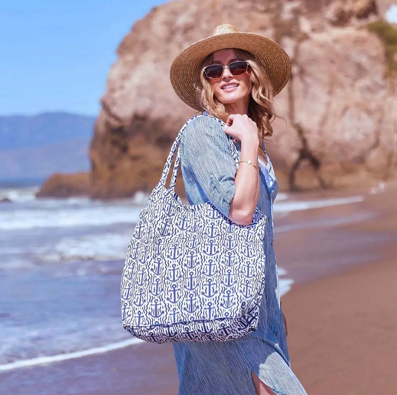 Rock Flower Paper cotton canvas bucket bag with flat bottom and spacious interior – perfect everyday tote in the pattern Anchors