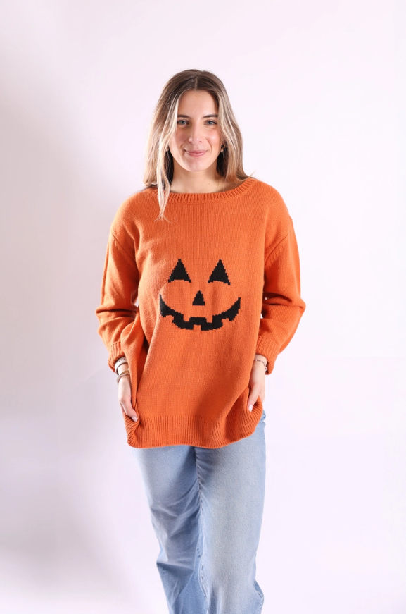 Pippa Holidays Sweater in oversized festive design with jack-o’-lantern motif.