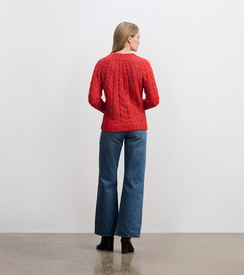 Soft cable knit sweater in boxy silhouette for cozy comfort