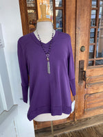 Lulu-B Button Back Top Grape
